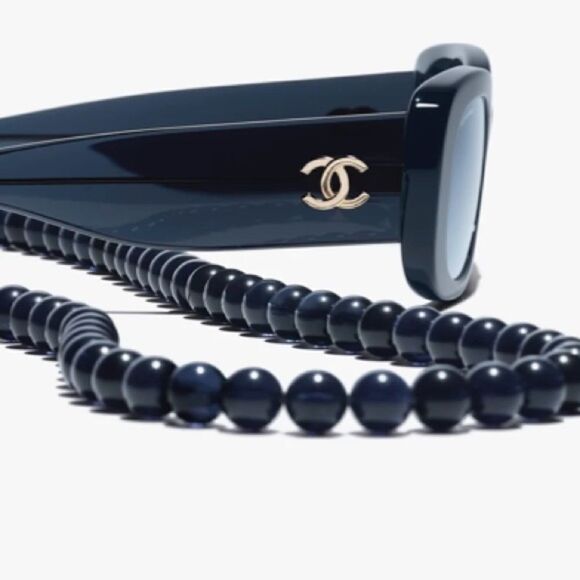 Channel Rectangle Collectors glasses - Picture 5 of 5